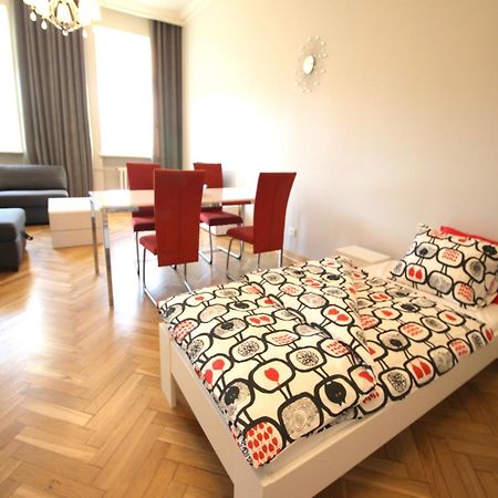 Happyestate Ul Rynek Old Town Apartment วรอตซวาฟ ภายนอก รูปภาพ